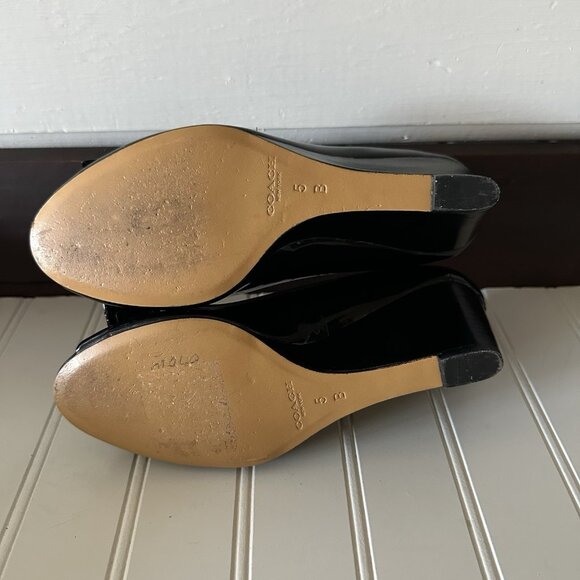 Coach Gretchen 5 Black Patent Leather Silver Logo Wedge Heel, Peep Toe Damage - Picture 7 of 9